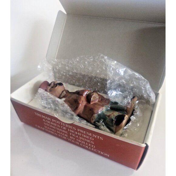 Vintage Tremar UK Hand Made Stoneware Art Pottery "Bandsman"  with Box - Picture 7 of 11